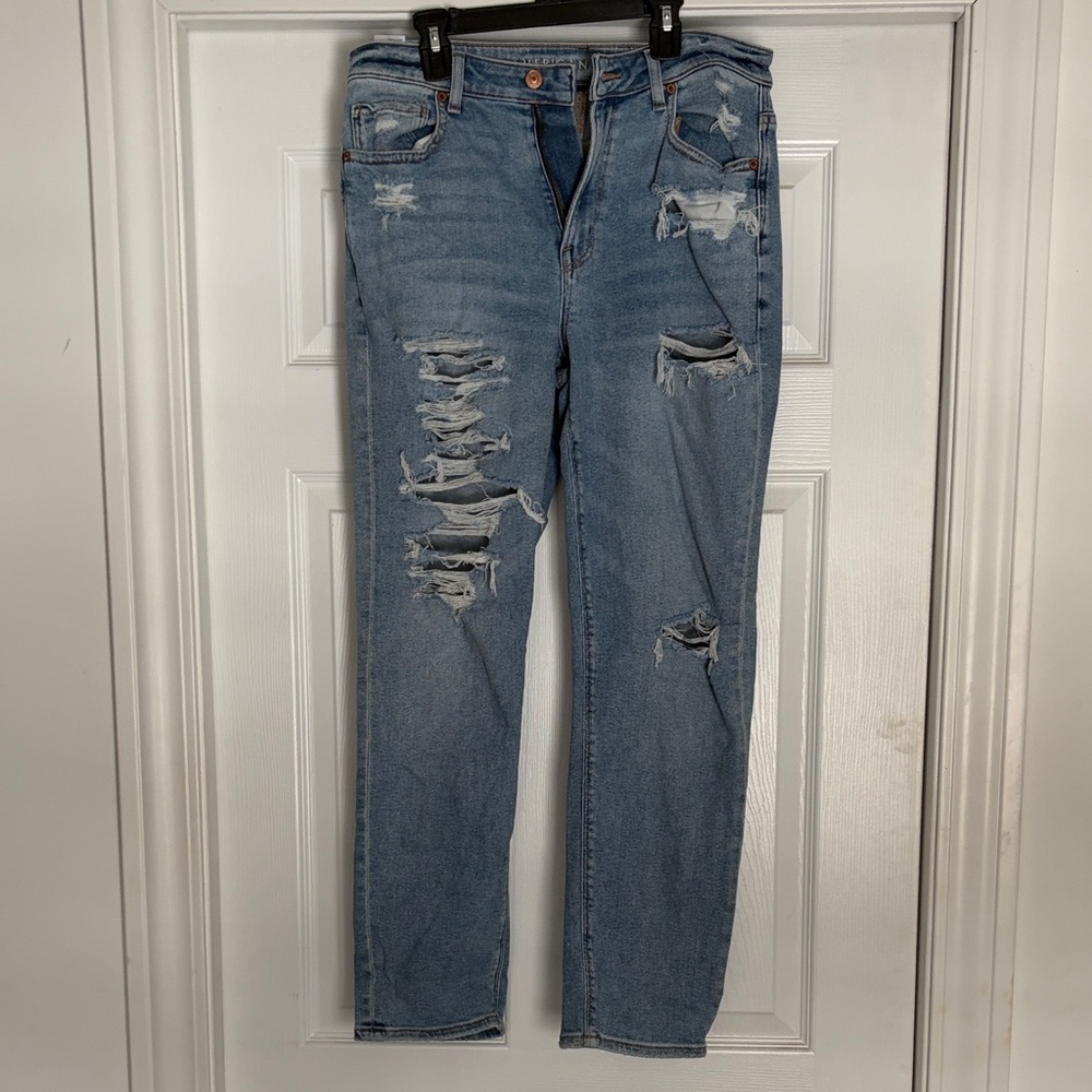 American Eagle Outfitters Light Blue Distressed Straight Leg Jeans